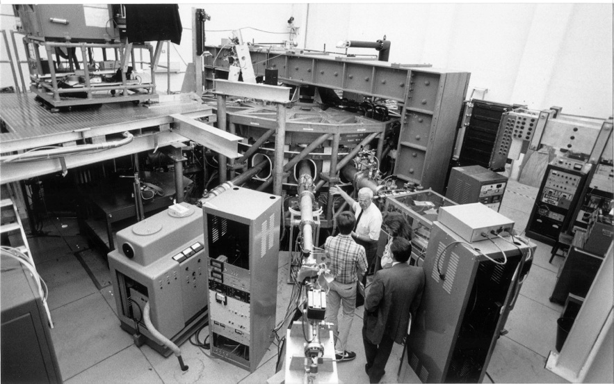 Scientists use the Texas Tokamak